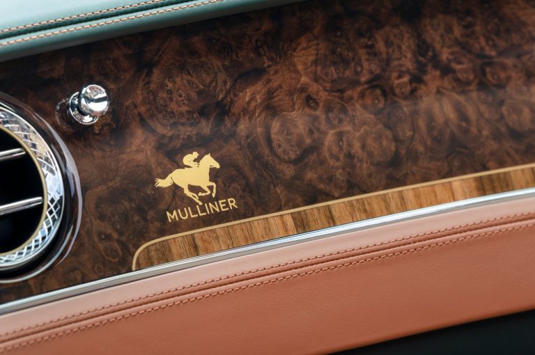 Bentley Continental GT Convertible Equestrian Edition 2020: immagini ufficiali