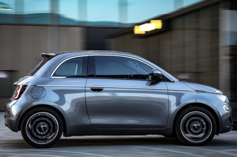 Fiat 500e: immagini ufficiali