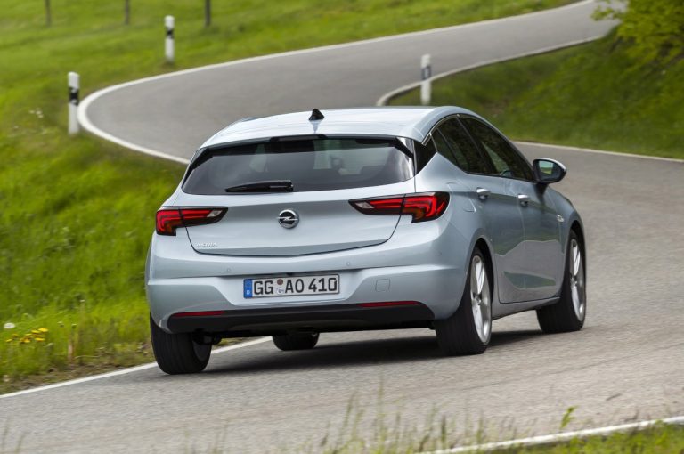 Opel Astra 2020: nuove immagini ufficiali