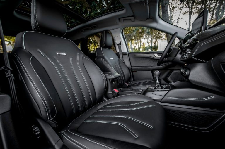 Ford Kuga 2020: immagini ufficiali