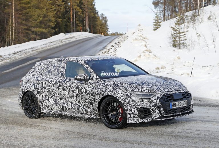 Audi RS3 ed RS3 Sedan: le foto spia