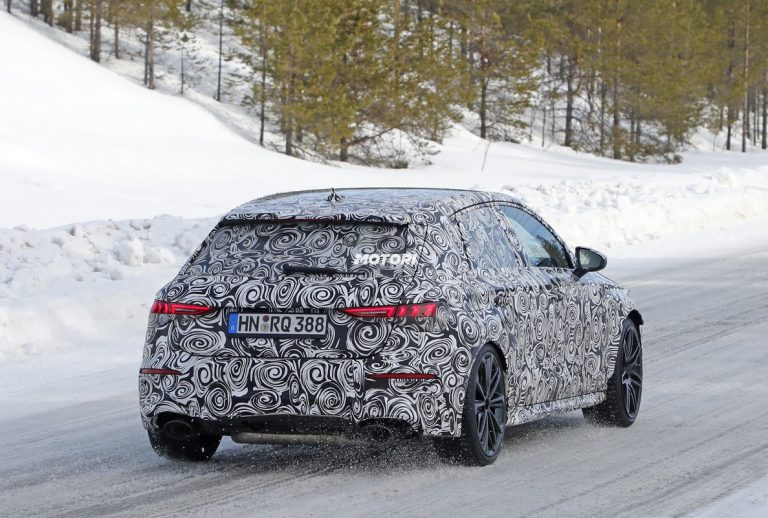 Audi RS3 ed RS3 Sedan: le foto spia