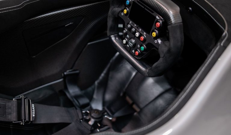 BAC Mono: immagini ufficiali