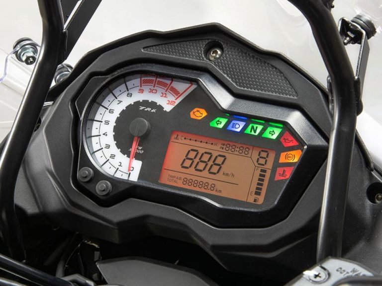 Benelli TRK 502 X: le immagini ufficiali