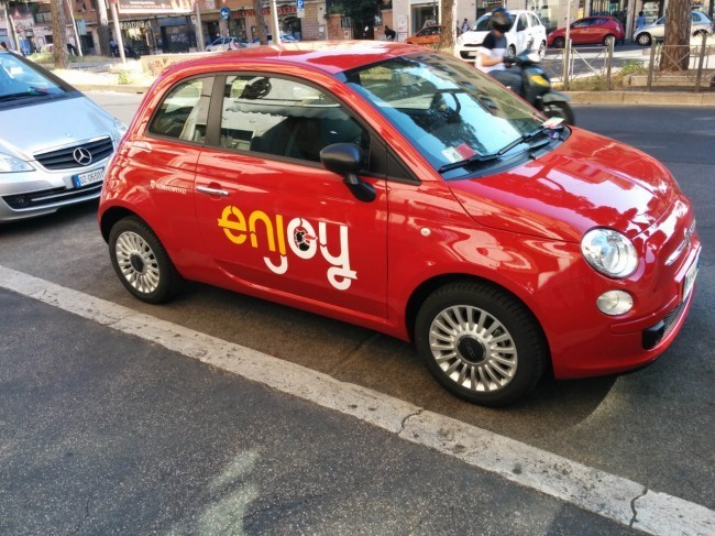 Carsharing e moto sharing a Roma