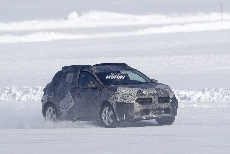 Dacia Sandero Stepway, le foto spia