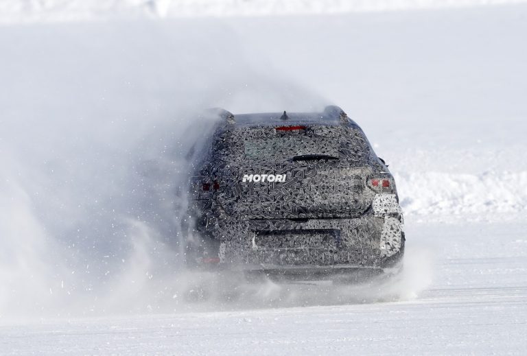 Dacia Sandero Stepway, le foto spia
