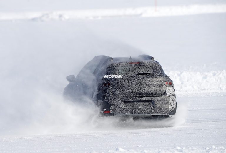 Dacia Sandero Stepway, le foto spia