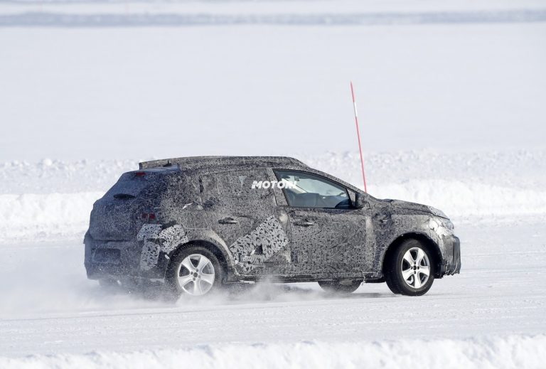 Dacia Sandero Stepway, le foto spia