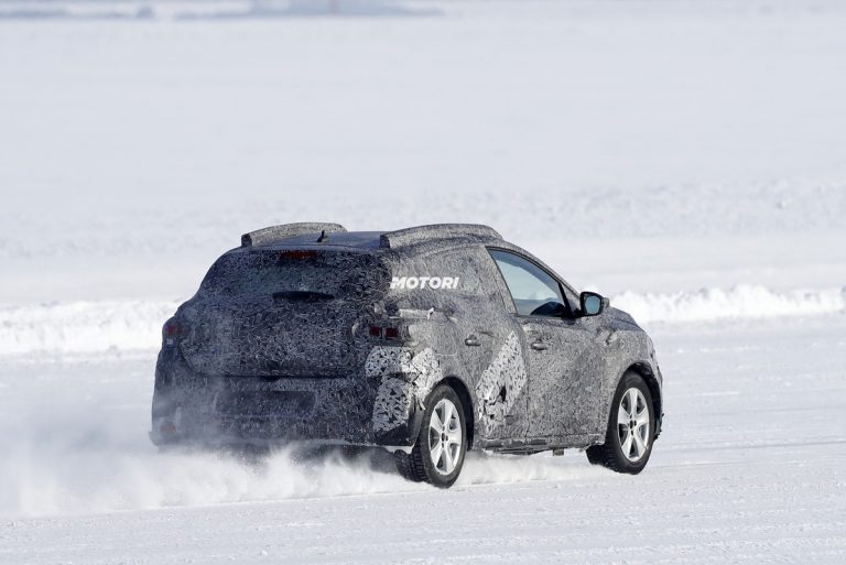 Dacia Sandero Stepway, le foto spia
