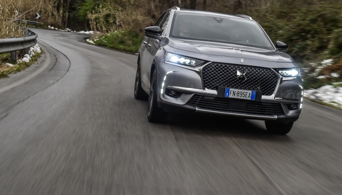 DS 7 Crossback, debutta l’Advanced Traction Control: immagini ufficiali