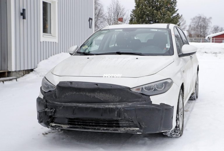 Fiat Tipo restyling: le foto spia