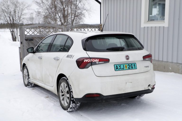 Fiat Tipo restyling: le foto spia
