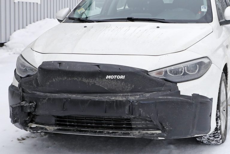 Fiat Tipo restyling: le foto spia