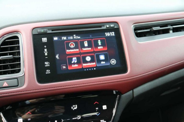 Honda HR-V 1.5 Sport 6MT: la prova su strada