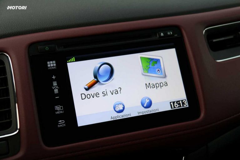 Honda HR-V 1.5 Sport 6MT: la prova su strada