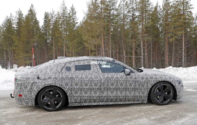 Jaguar XJ elettrica: le foto spia