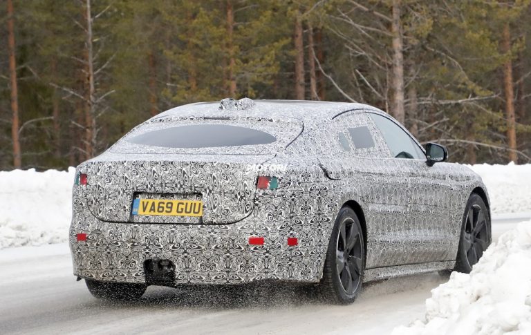 Jaguar XJ elettrica: le foto spia