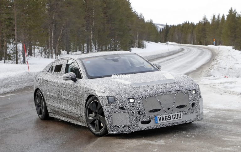 Jaguar XJ elettrica: le foto spia