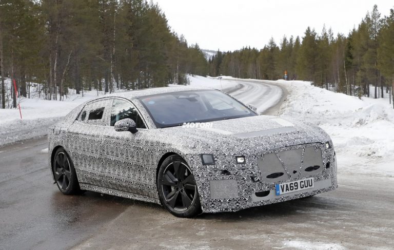 Jaguar XJ elettrica: le foto spia