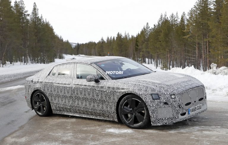 Jaguar XJ elettrica: le foto spia