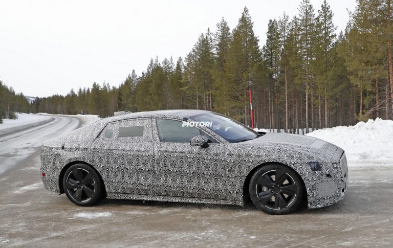 Jaguar XJ elettrica: le foto spia