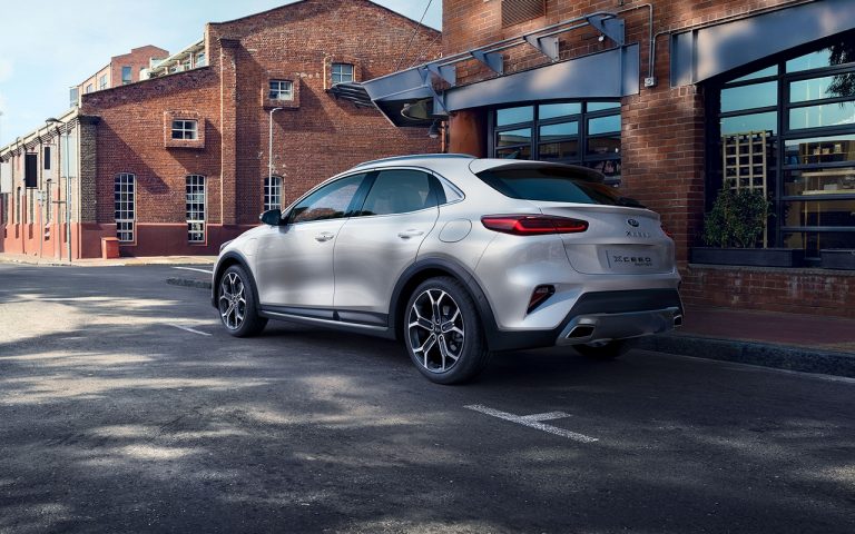Kia XCeed e CEED Sportswagon Plug-in Hybrid: immagini ufficiali