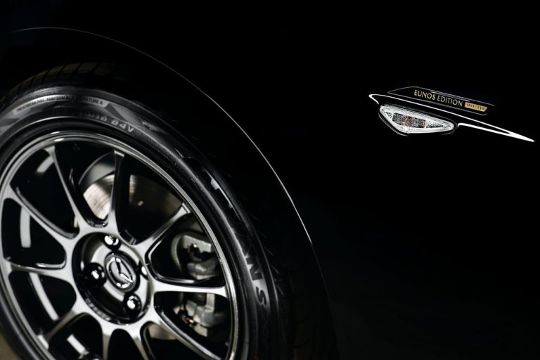 Mazda MX-5 Eunos Edition: immagini ufficiali