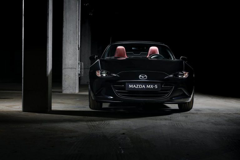Mazda MX-5 Eunos Edition: immagini ufficiali