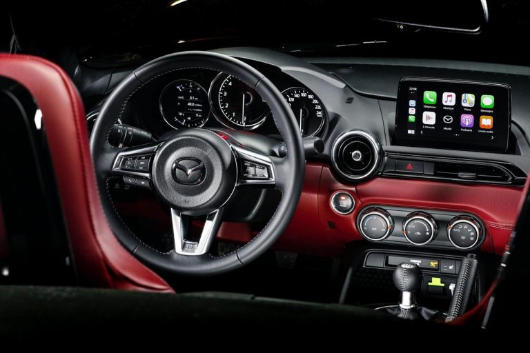Mazda MX-5 Eunos Edition: immagini ufficiali