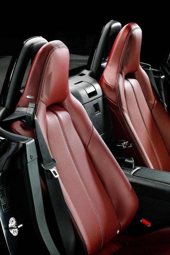 Mazda MX-5 Eunos Edition: immagini ufficiali