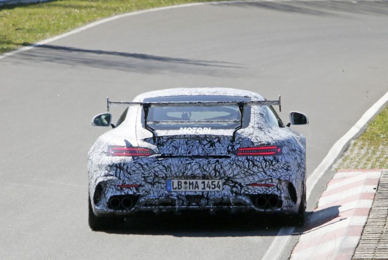 Mercedes-AMG GT Black Series, le foto spia