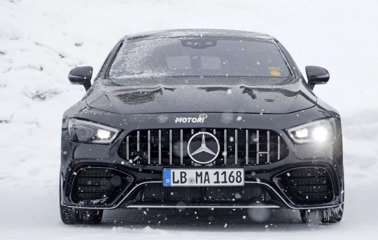 Mercedes AMG GT73 Hybrid: le foto spia