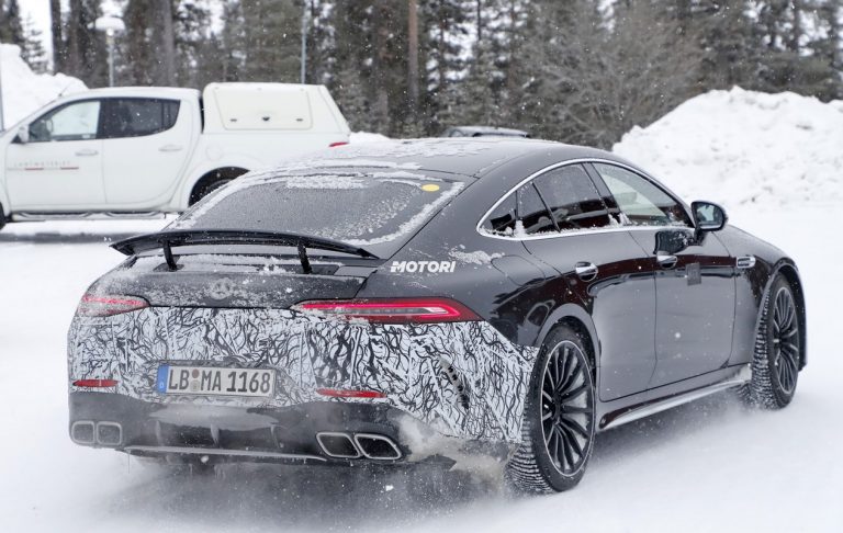 Mercedes AMG GT73 Hybrid: le foto spia