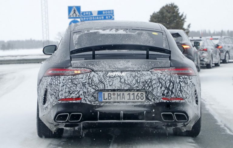 Mercedes AMG GT73 Hybrid: le foto spia