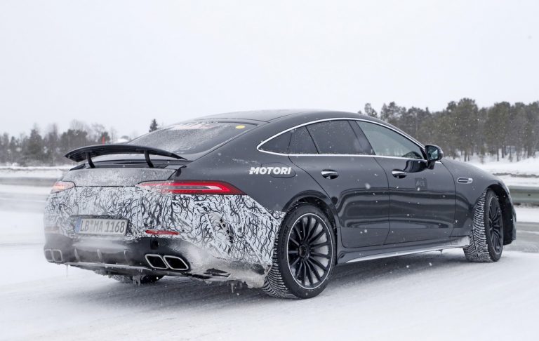 Mercedes AMG GT73 Hybrid: le foto spia