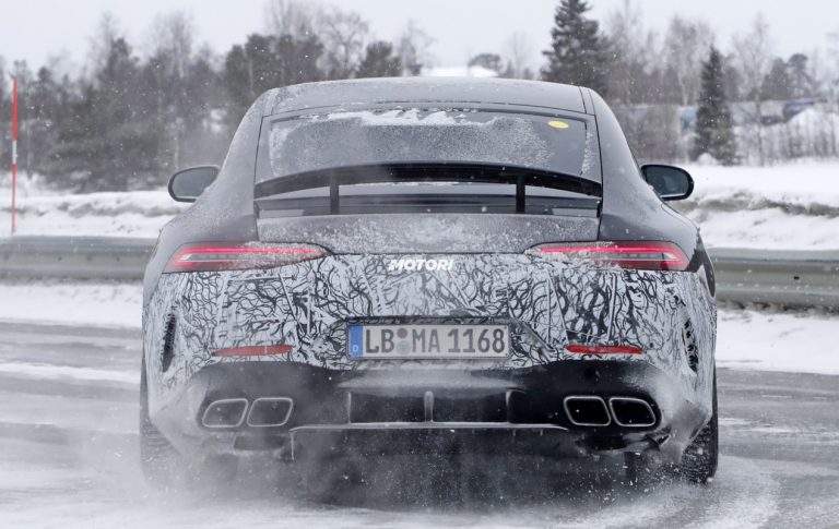 Mercedes AMG GT73 Hybrid: le foto spia
