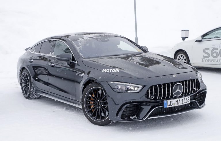 Mercedes AMG GT73 Hybrid: le foto spia
