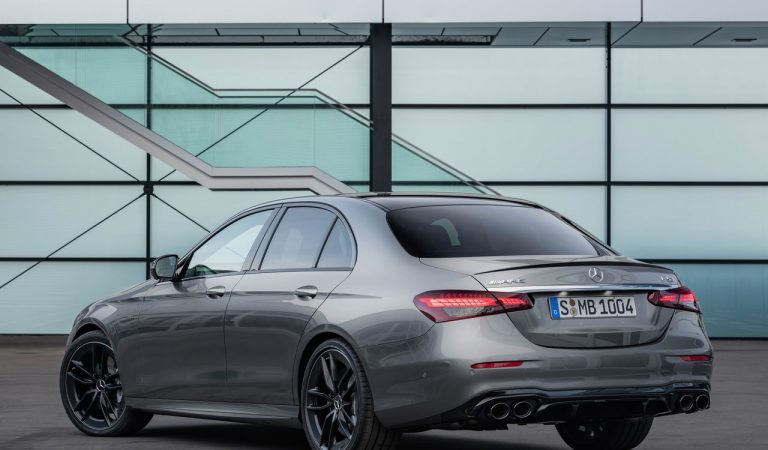 Mercedes-AMG E 53 e E 53 Wagon: immagini ufficiali