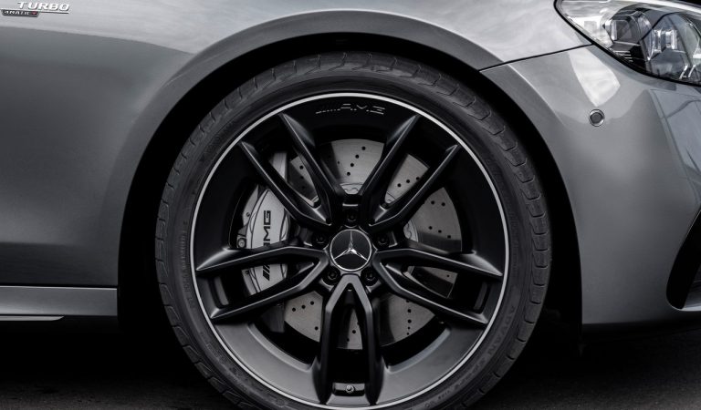 Mercedes-AMG E 53 e E 53 Wagon: immagini ufficiali