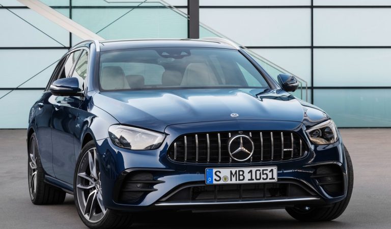 Mercedes-AMG E 53 e E 53 Wagon: immagini ufficiali