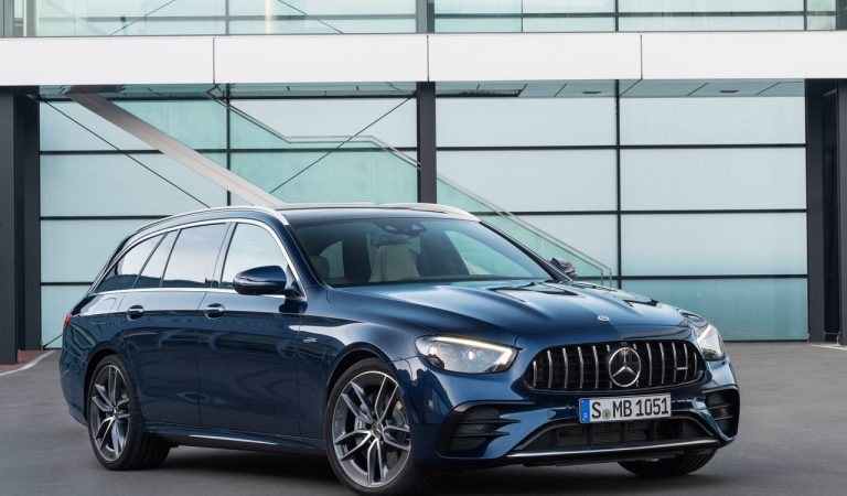 Mercedes-AMG E 53 e E 53 Wagon: immagini ufficiali