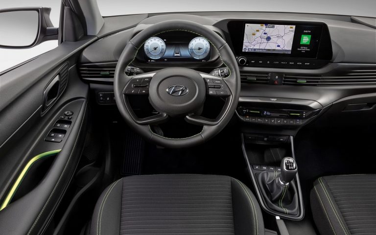 Nuova Hyundai i20: immagini ufficiali degli interni