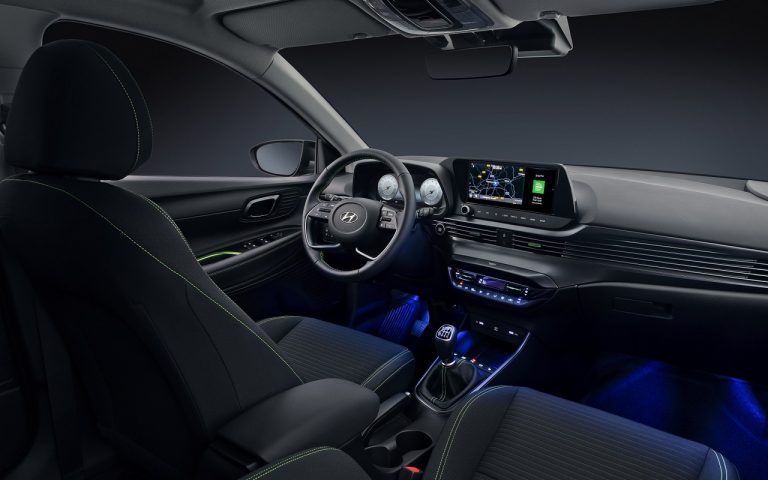 Nuova Hyundai i20: immagini ufficiali degli interni