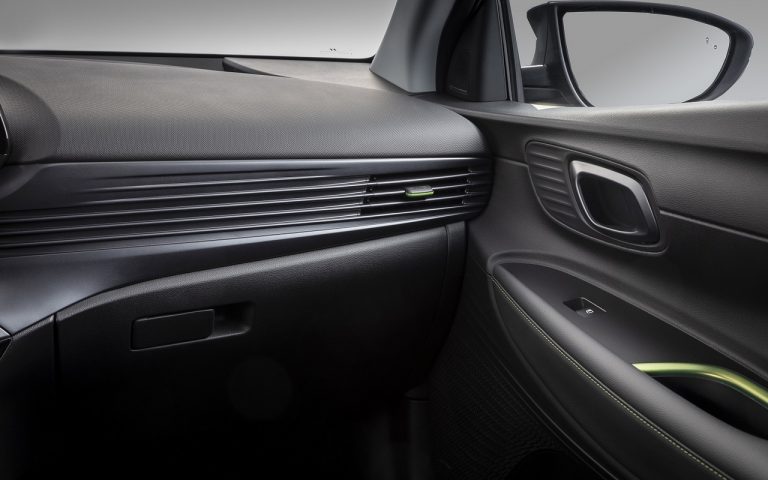 Nuova Hyundai i20: immagini ufficiali degli interni