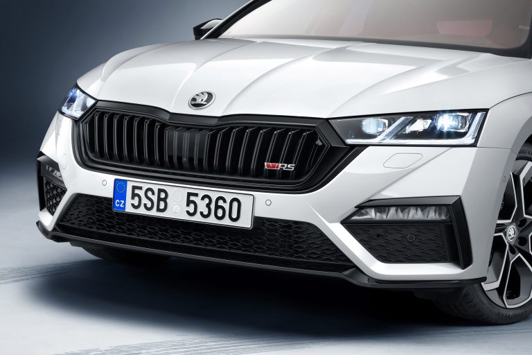 Skoda Octavia RS iV: immagini ufficiali