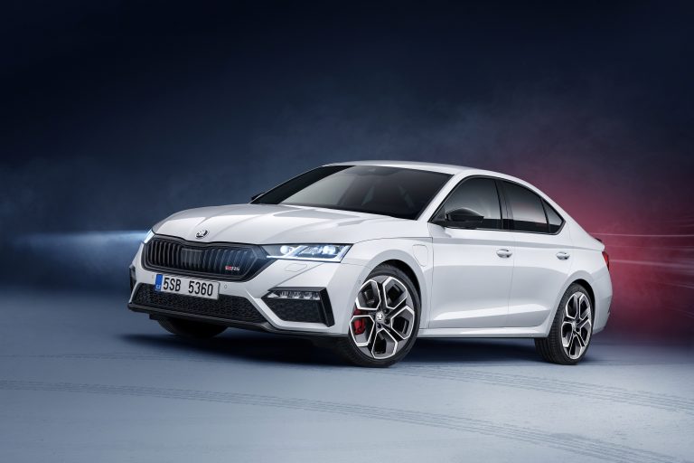 Skoda Octavia RS iV: immagini ufficiali