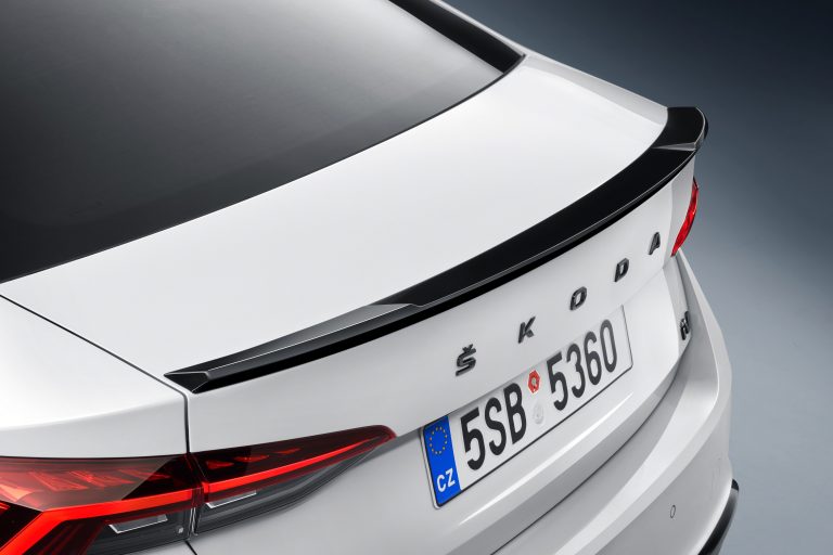 Skoda Octavia RS iV: immagini ufficiali