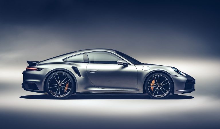 Nuova Porsche 911 Turbo S: immagini ufficiali