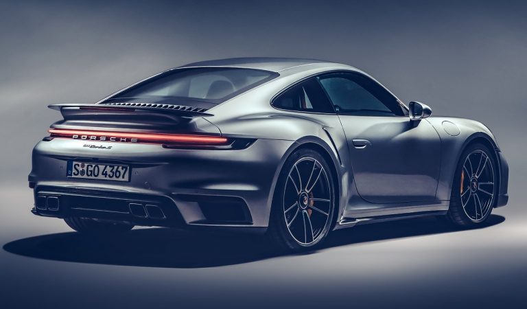 Nuova Porsche 911 Turbo S: immagini ufficiali
